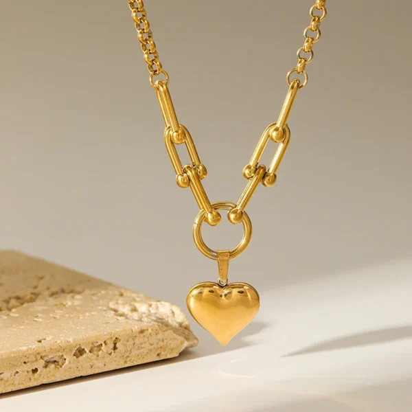 Heart Pendant Gold Necklace - Image 4