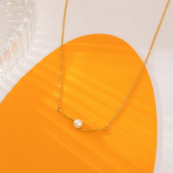 Pearl Pendant Necklace - Image 4