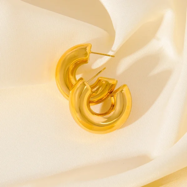 Glossy C-Shape Stud Earrings - Image 3