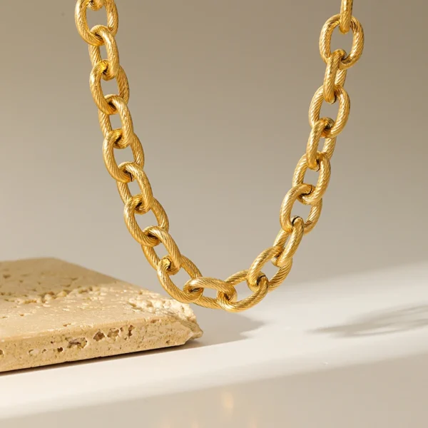 Thick Gold Chain Necklace - Image 4