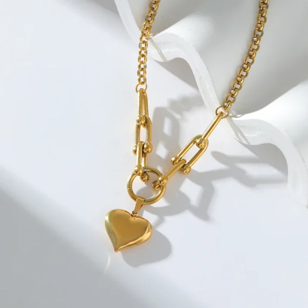 Heart Pendant Gold Necklace