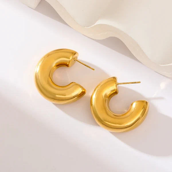 Glossy C-Shape Stud Earrings