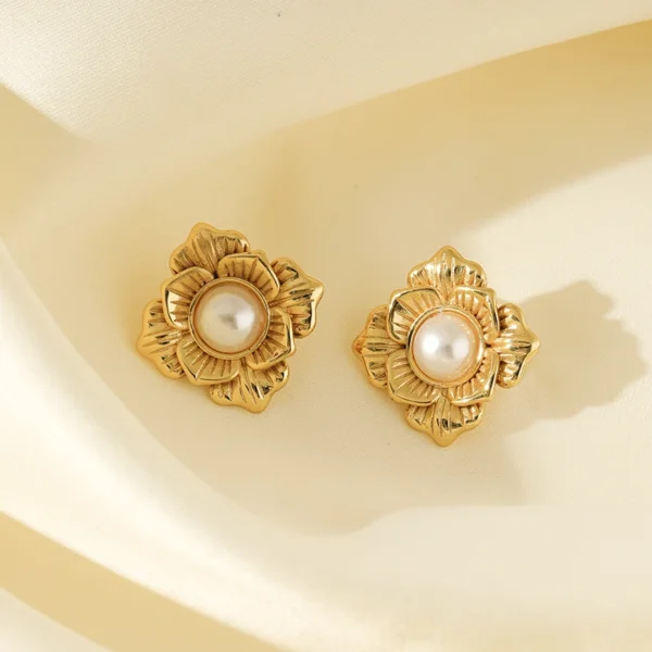 Flower Pearl Stud Earrings - Image 4